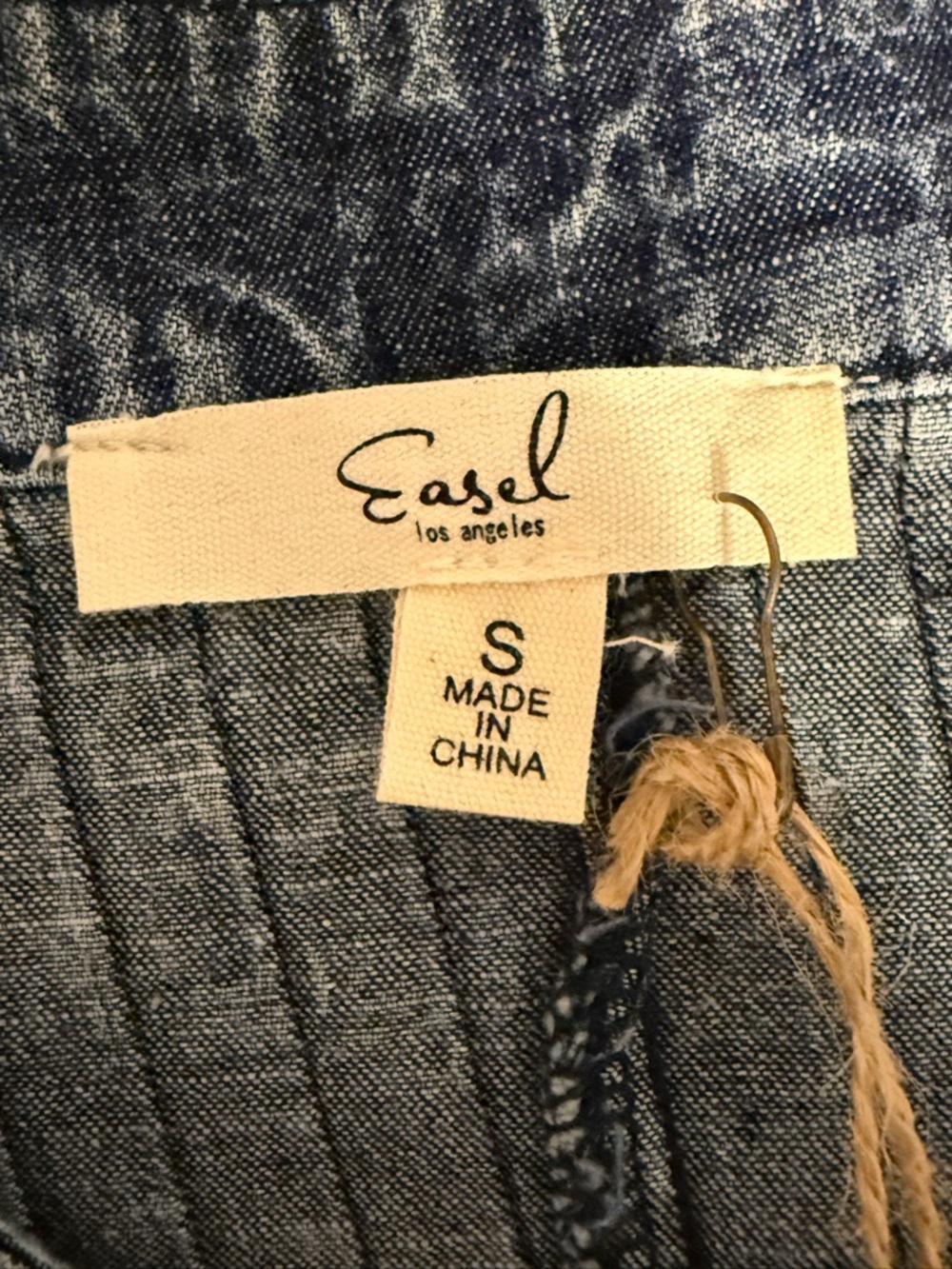 EASEL Short Sleeve Pleated Dark Wash Blue Denim A-Line Mini Dress with pockets - Picture 5 of 10